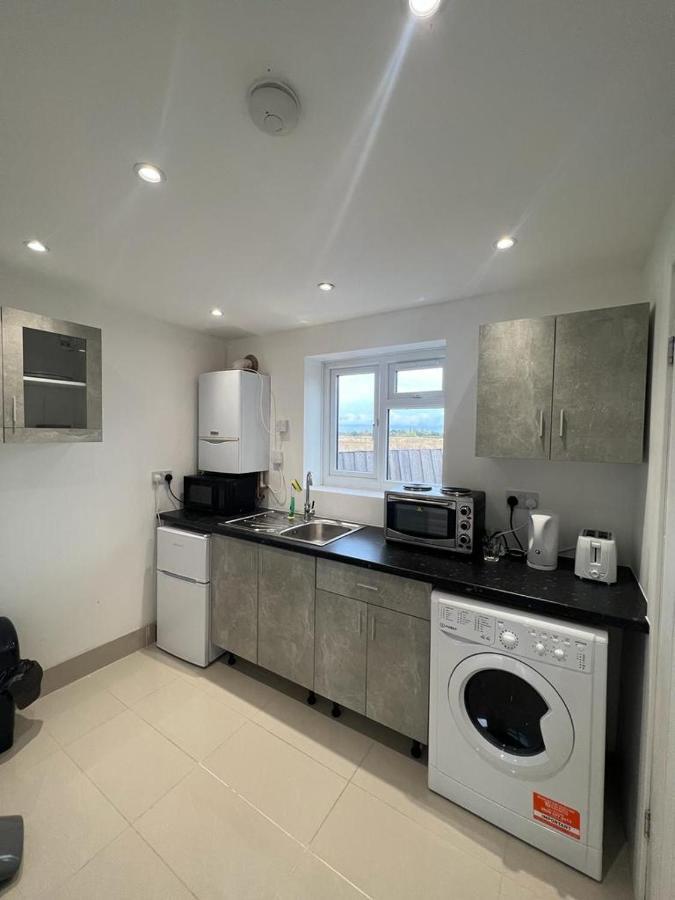 Large Studio Flat B Near Heathrow Χίλινγκτον Εξωτερικό φωτογραφία